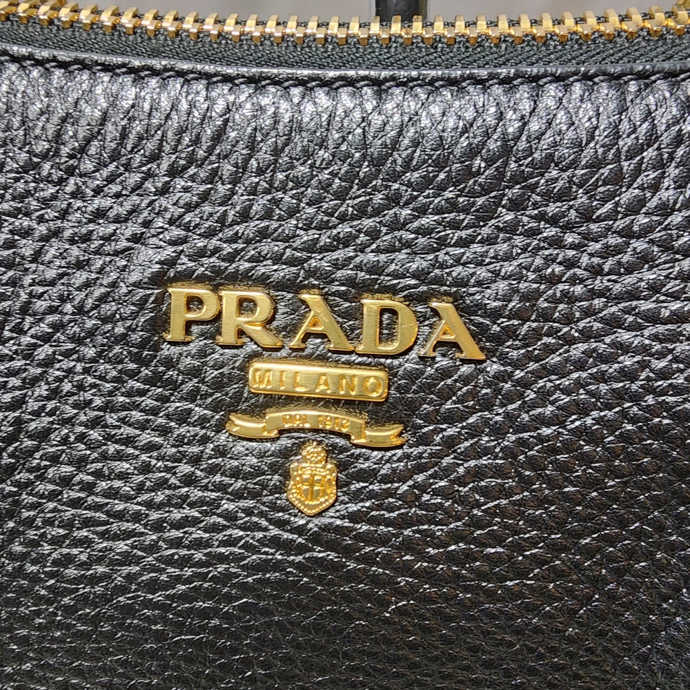 Authentic Prada Black Vitello Phenix Leather Shoulder Bag w/Crossbody Strap - Picture 4 of 16